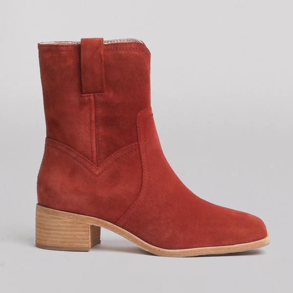 red brown women's western boot from wildershop.com wilder shoes, profile view